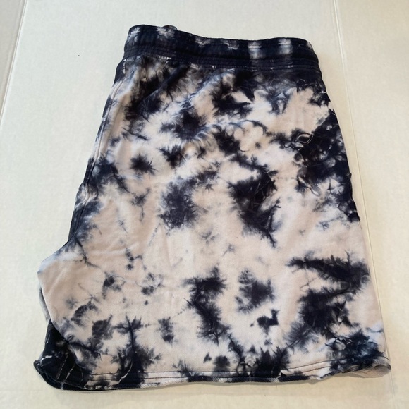 DKNY sport tie dye shorts. NWOT - Picture 5 of 7